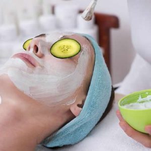 woman-g8b9a7ad64_640